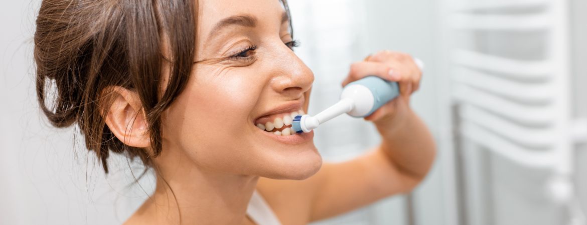 Here are the best oral care devices you need to have to achieve a better smile