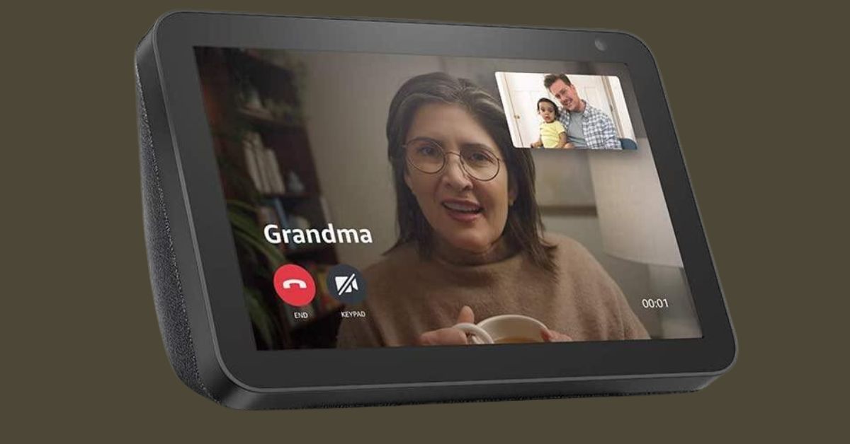 Amazon Echo Show 8 - video call for elderly 