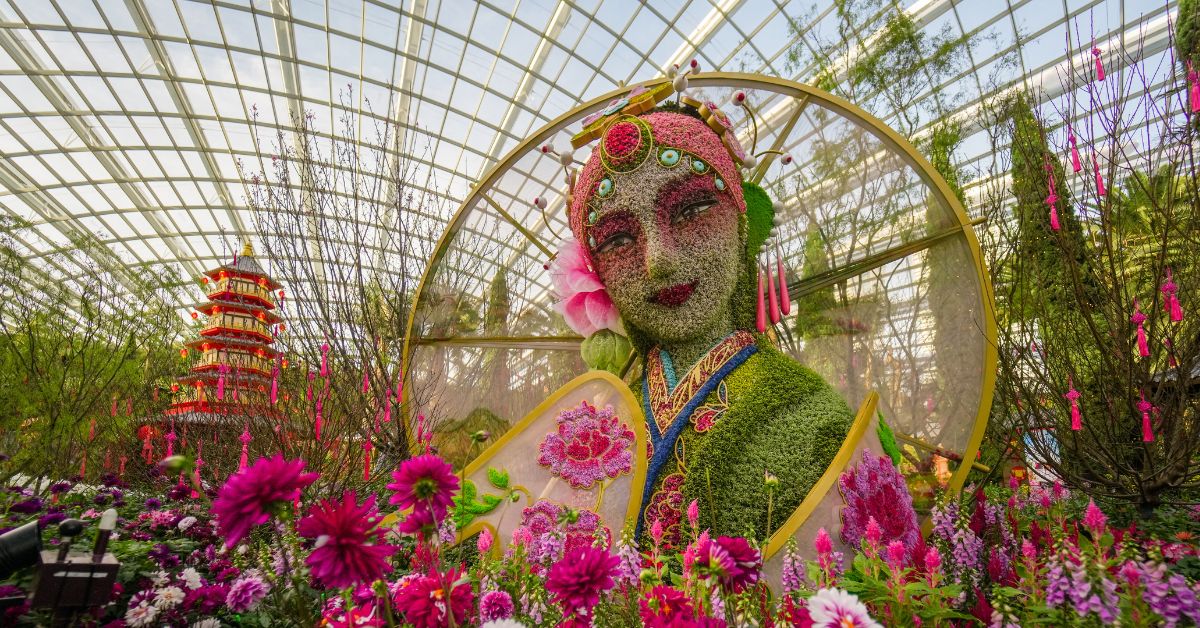 Gardens by the Bay– “Mosaiculture” Comes To Singapore With A Madam White Snake-Themed Floral Garden