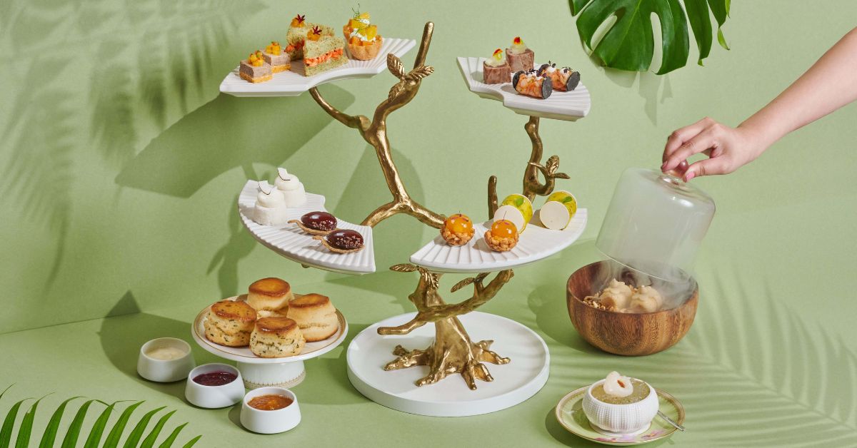 Tropical Paradise Teatime at Mandarin Oriental, Singapore– Local and Tropical-Inspired Delectables