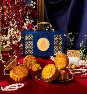 Best Mooncakes in Singapore for Mid Autumn Festival 2021