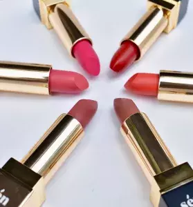 Natural, Organic and Vegan Lipsticks that are Lip-Smackingly Good - Thumbnail