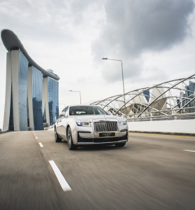 New Rolls-Royce Ghost Extended: The Most Technologically Advanced Rolls-Royce Yet