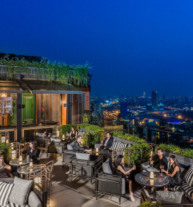 Nightlife in Bangkok: Bars, Rooftop Bars and Clubs to Visit - Thumbnail